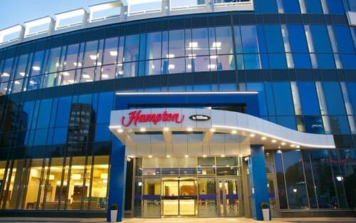 Внешний вид отеля Hampton by Hilton Nizhny Novgorod в Нижнем Новгороде