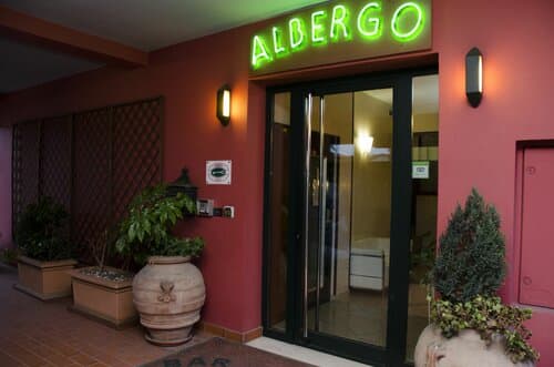 Внешний вид отеля Albergo Cenni в Равенне