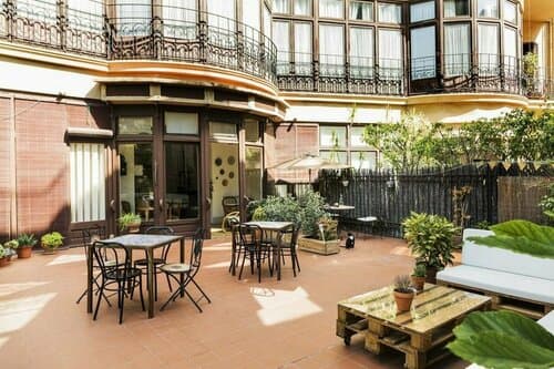 Внешний вид отеля La Casa Gran B&b в Барселоне