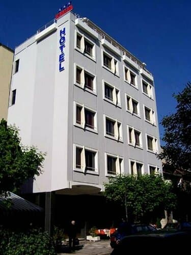 Внешний вид отеля Hotel Kruja