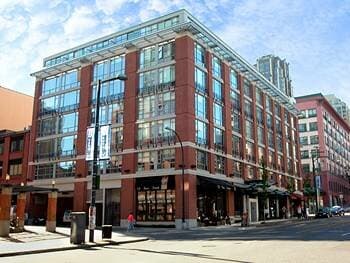 Внешний вид отеля Opus