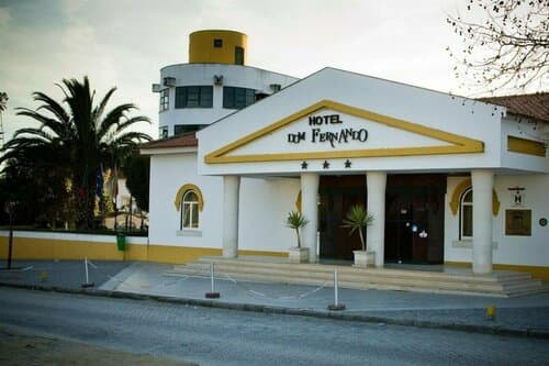 Внешний вид отеля Hotel Dom Fernando в Эворе