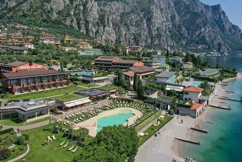 Внешний вид отеля Hotel Du Lac в Лимоне-суль-Гарде