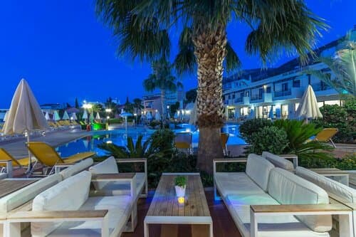 Внешний вид отеля Asterias Village Resort