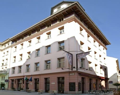 Внешний вид отеля Three Corners Hotel Art