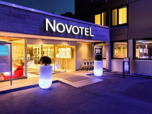 Внешний вид отеля Novotel Nuernberg Messezentrum в Нюрнберге