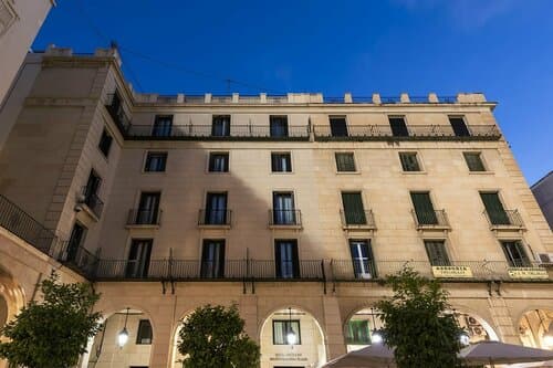 Внешний вид отеля Eurostars Mediterranea Plaza в Аликанте