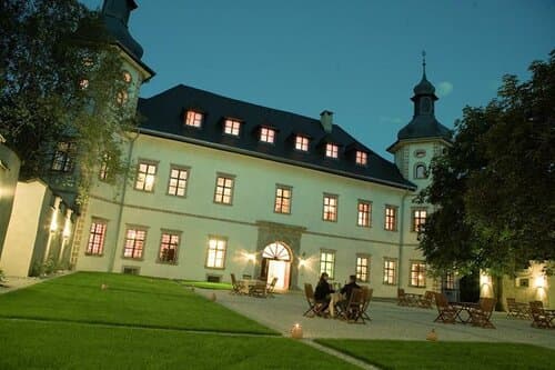 Внешний вид отеля Jufa Hotel Schloss Röthelstein