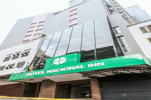 Внешний вид отеля Nacional Inn Porto Alegre в Порту-Алегри