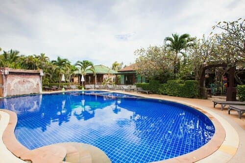 Внешний вид отеля Lanta Riviera Resort в Пхре Ае