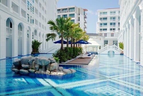 Внешний вид отеля Movenpick Myth Hotel Patong Phuket в Патонге