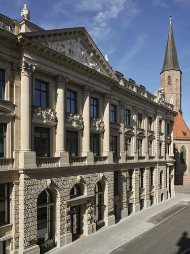 Внешний вид отеля Rosewood Munich