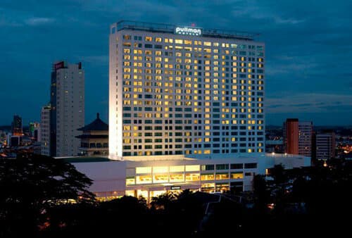 Внешний вид отеля Pullman Kuching