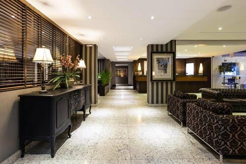 Внешний вид отеля Faial Prime Suítes