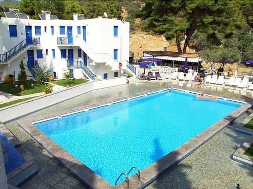 Внешний вид отеля Cascade Holiday Resort в Поросе