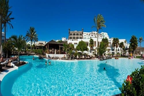Внешний вид отеля Gran Castillo Tagoro Family & Fun Playa Blanca - All Inclusive