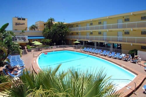 Внешний вид отеля Bilmar Beach Resort