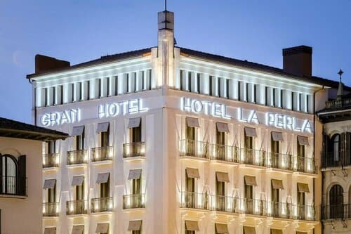 Внешний вид отеля Gran Hotel La Perla