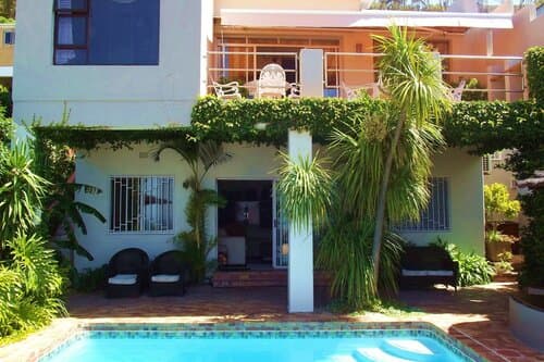 Внешний вид отеля Bluegum Hill Guesthouse & Apartments