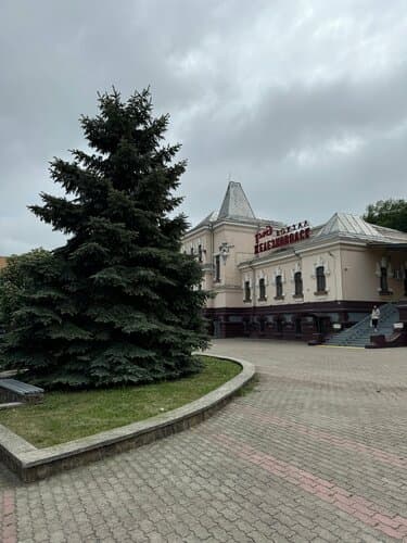 Внешний вид отеля Шесть Гор