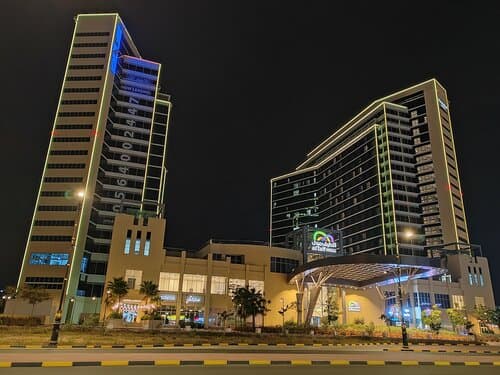 Внешний вид отеля DoubleTree by Hilton Fujairah City