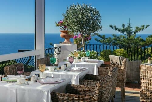 Внешний вид отеля Hotel La Minerva в Италии