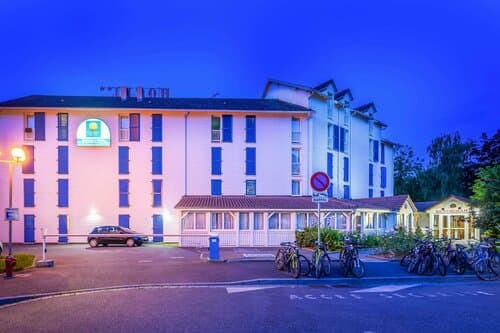 Внешний вид отеля Comfort Hotel Strasbourg в Страсбурге