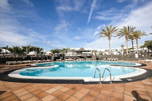 Внешний вид отеля Caybeach Sun в Яйсе