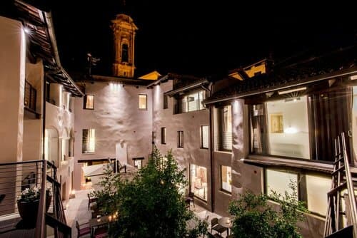 Внешний вид отеля Uve Rooms & Wine Bar