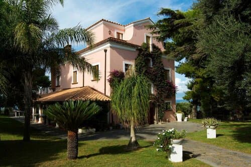 Внешний вид отеля Capo Santa Fortunata в Сорренто