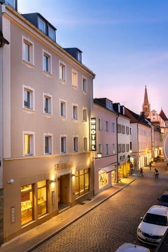 Внешний вид отеля Hotel Am Peterstor