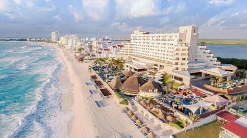 Внешний вид отеля Royal Solaris Cancun