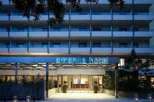 Внешний вид отеля Amarilia Hotel в Муниципальной единице Вулиагмени