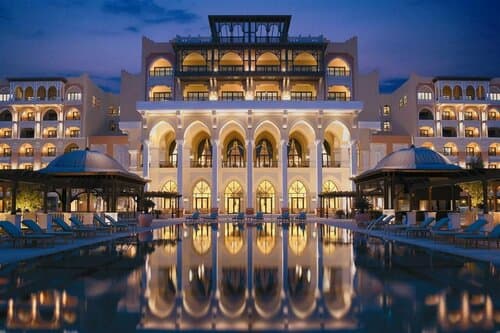 Внешний вид отеля Shangri-la Hotel Qaryat Al Beri, Abu Dhabi в Абу-Даби