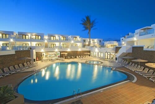 Внешний вид отеля Aqua Suites в Тиасе