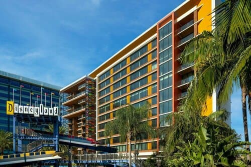 Внешний вид отеля The Villas At The Disneyland® Hotel в Анахайме