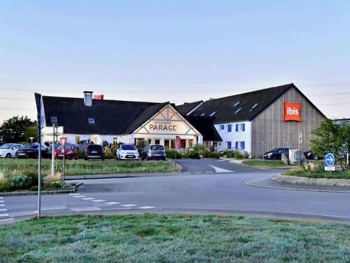 Внешний вид отеля ibis Brest Kergaradec Aéroport в Бресте
