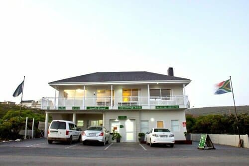 Внешний вид отеля South Point в Муниципалитете мысе Агульясе