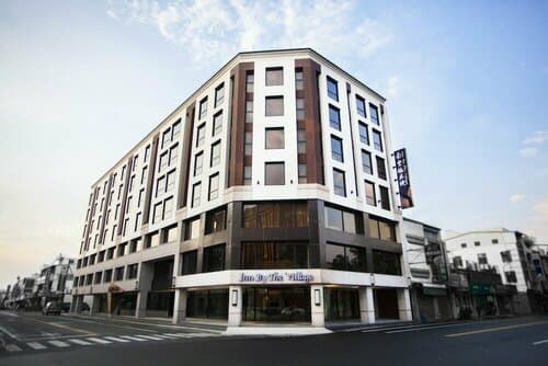 Внешний вид отеля Inn by the Village