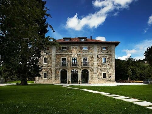 Внешний вид отеля Hotel Iriarte Jauregia