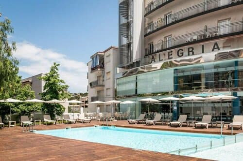 Внешний вид отеля Alegria Sun Village в Льорет-де-Маре