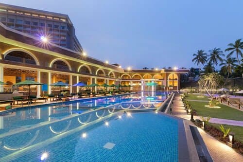 Внешний вид отеля Araliya Beach Resort and SPA в Галле (район)