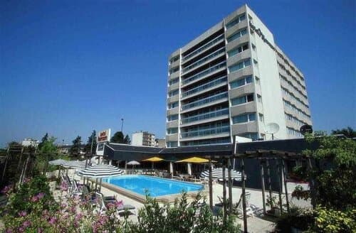 Внешний вид отеля Hotel Mercure Orleans Centre Bords de Loire