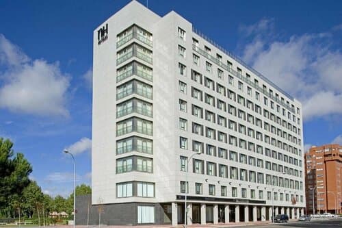 Внешний вид отеля Nh Valladolid Bálago