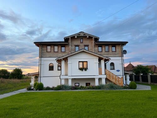 Внешний вид отеля Ярис