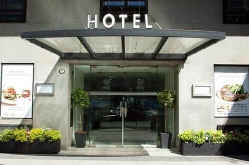 Внешний вид отеля Hotel Centro Naval в Буэнос-Айресе