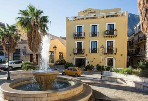 Внешний вид отеля Hotel La Piazzetta