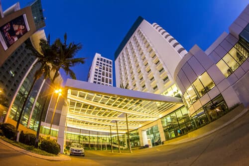 Внешний вид отеля Mercure Uberlandia Plaza Shopping Hotel