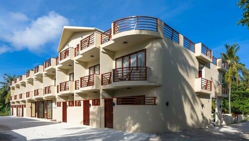 Внешний вид отеля White Sand Dhigurah