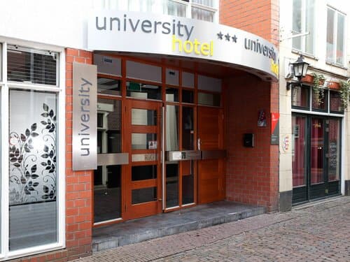 Внешний вид отеля The Happy Traveler